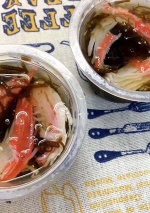 洗い物なし！！超簡単〜かにかまもずく酢-レシピのメイン写真