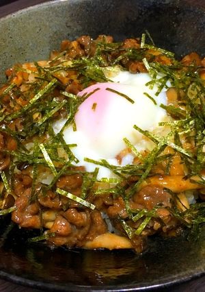 温玉グレイビー丼-レシピのメイン写真
