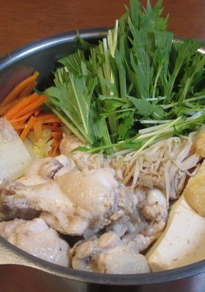 鶏手羽元と白菜の柚子塩鍋　〆はうどん-レシピのメイン写真