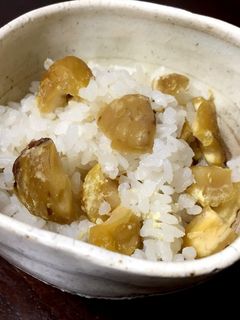 秋の味覚♪絶品。土鍋で栗ご飯-レシピのメイン写真