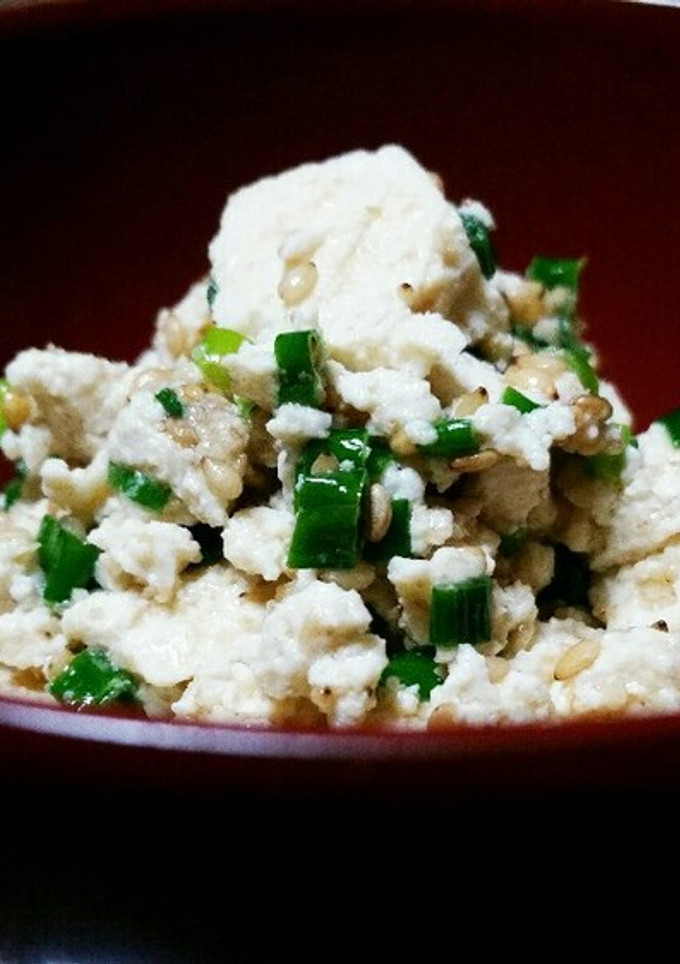 超簡単！おつまみ　豆腐とねぎの塩ごま和え-レシピのメイン写真