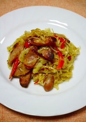 簡単！ウィンナーとキャベツのカレー炒め-レシピのメイン写真