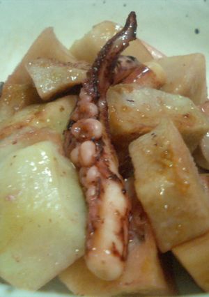 クックパーで里芋といかの煮物-レシピのメイン写真