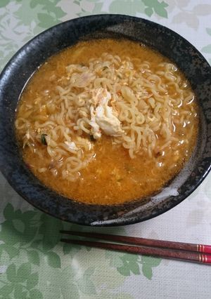 ぅま辛っ❤簡単アレンジ辛ラーメン-レシピのメイン写真