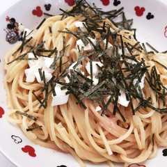 รูปของ いつものたらこパスタにクリームチーズ♫