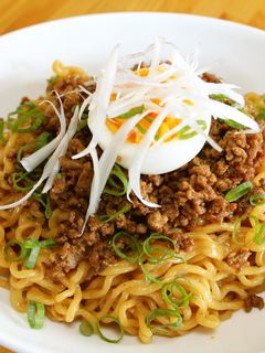 辛ラーメンで汁なし担々麺四川風-レシピのメイン写真