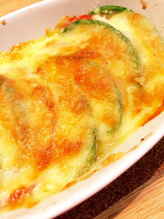 簡単☆トマトとアボカドのチーズ焼き-レシピのメイン写真