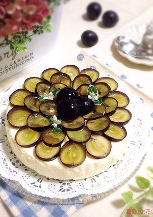 葡萄でお花デコ♡簡単レアチーズケーキ♪-レシピのメイン写真