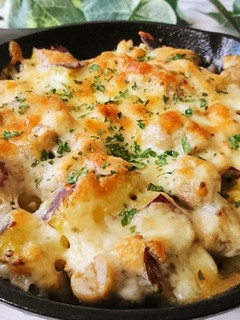 サツマイモとキノコと鮭のチーズ焼き♪-レシピのメイン写真