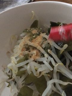 モヤシとわかめの簡単ナムル-レシピのメイン写真