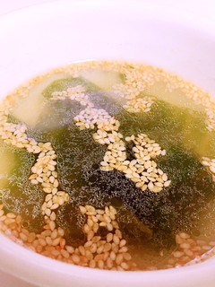 ずぼら女子必見!中華風わかめスープ-レシピのメイン写真