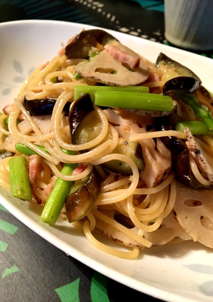 秋野菜とベーコンの和風パスタ-レシピのメイン写真
