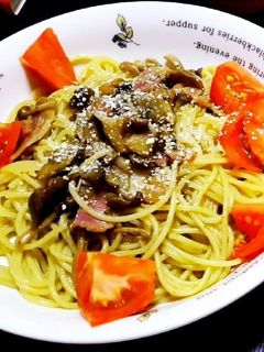 ♪緑色じゃないけど…ジェノベーゼパスタ♪-レシピのメイン写真