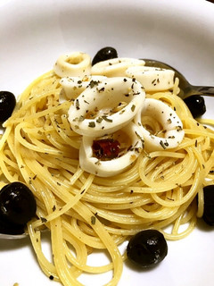 マイカとブラックオリーブのパスタ-レシピのメイン写真