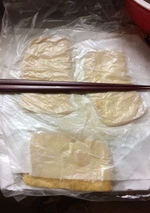 油揚げを開く時のギトギト汚れなしの方法-レシピのメイン写真