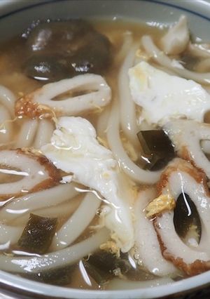 美味しいハツタケうどん・竹輪と玉子入り~-レシピのメイン写真