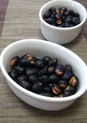 黒豆の炒り豆(黒豆茶の作り方つき）-レシピのメイン写真