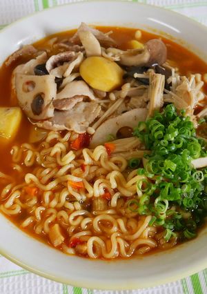 たっぷり秋の辛ラーメン-レシピのメイン写真