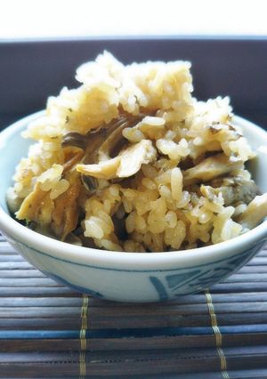 天然舞茸で炊き込みご飯-レシピのメイン写真