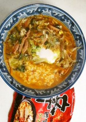 野菜も摂れる辛ラーメン☆-レシピのメイン写真