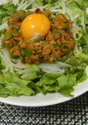 辛ラーメン！サラダ仕立てのカレー混ぜそば-レシピのメイン写真