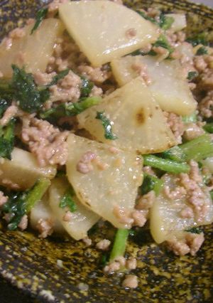 葉っぱもご一緒に～！！肉味噌大根炒め-レシピのメイン写真