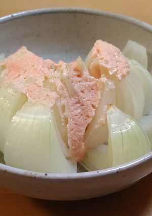 玉ねぎまるまる明太マヨネーズでチン-レシピのメイン写真