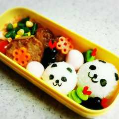 รูปของ □■シンシン&シャンシャン親子弁当■□