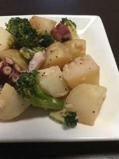 たこ☆じゃが☆ブロッコリーのニンニク炒め-レシピのメイン写真