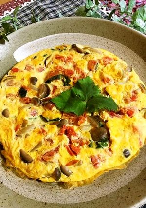 完熟トマトとしめじのオープンオムレツ-レシピのメイン写真