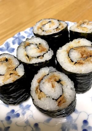 さきいかの消費に☆刻みさきいかの海苔巻き-レシピのメイン写真