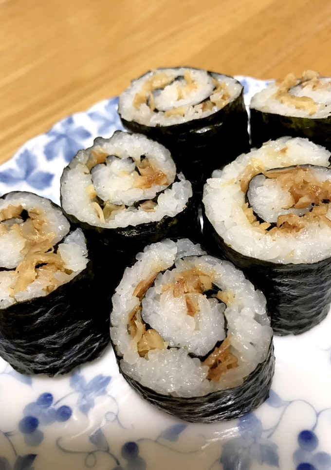 さきいかの消費に☆刻みさきいかの海苔巻き-レシピのメイン写真