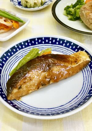 ぶりの梅照焼♠シニア向け-レシピのメイン写真
