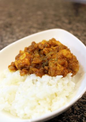 電子レンジでチン♪チキンと玉ねぎのカレー-レシピのメイン写真