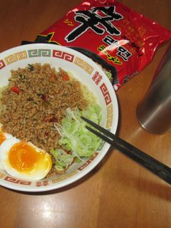追い飯用意!辛ラーメンdeまぜそば-レシピのメイン写真