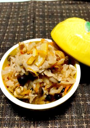 豚肉ときのこのゆずぽんたきこみご飯-レシピのメイン写真