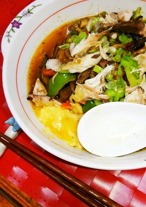 鯖ほぐし身と炒め野菜のヘルシー辛ラーメン-レシピのメイン写真
