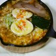 スキレットで焼きチーズ辛ラーメン♪