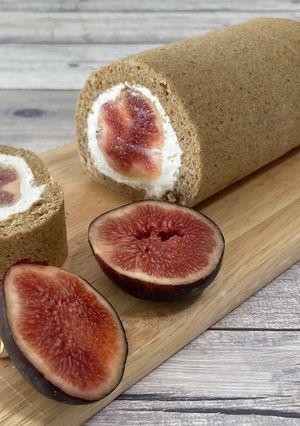 いちじく丸ごとロールケーキ-レシピのメイン写真