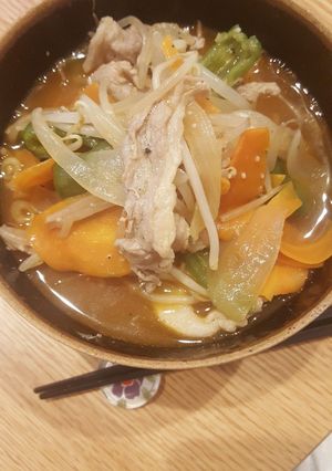 【王道】肉野菜炒め辛ラーメン【美味】-レシピのメイン写真