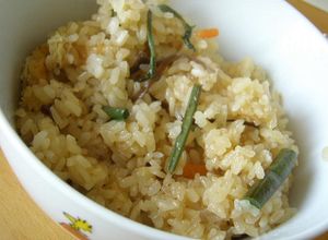 干し椎茸の戻し汁を活用♪山菜炊き込みご飯-レシピのメイン写真