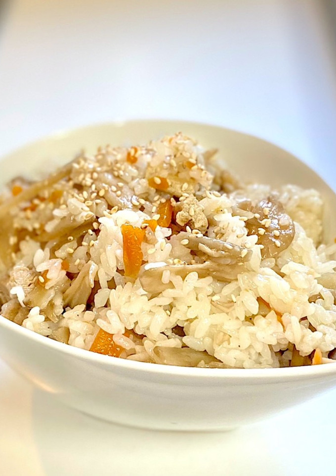 15分で簡単！舞茸 鶏ごぼうの混ぜご飯-レシピのメイン写真