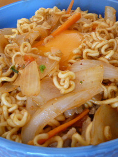 辛ラーメンで辛やきそば-レシピのメイン写真
