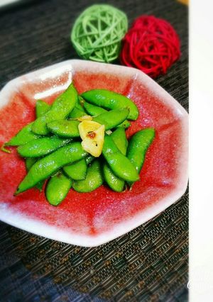 完璧！おつまみに☆枝豆のガーリック炒め-レシピのメイン写真