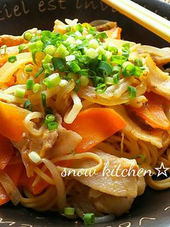 キムチ鍋の素で作る☆焼きそば-レシピのメイン写真