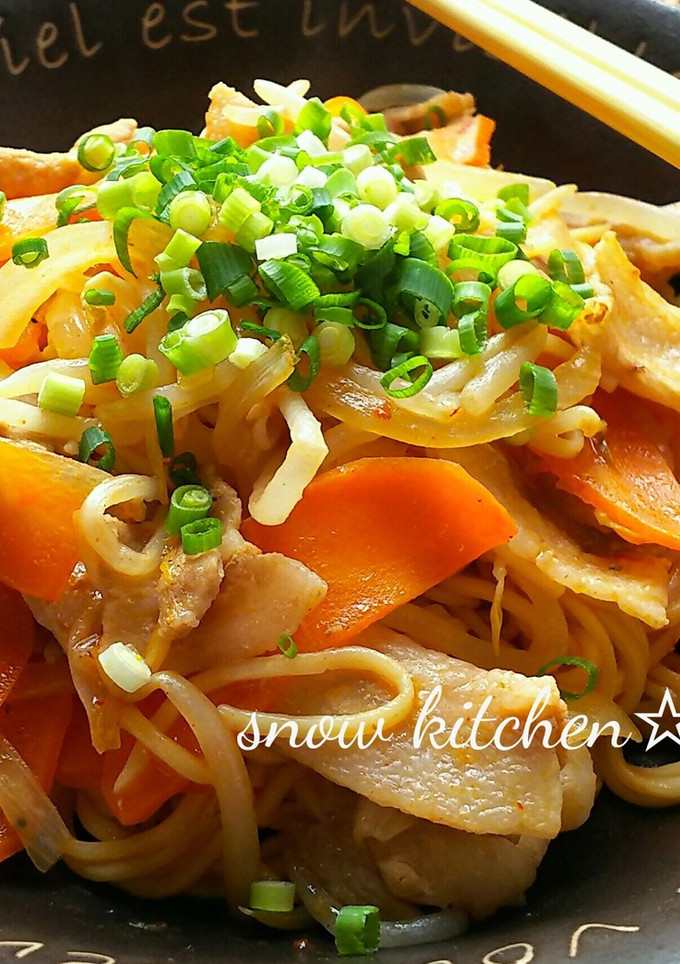 キムチ鍋の素で作る☆焼きそば-レシピのメイン写真