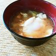 レタスと半熟玉子のお味噌汁