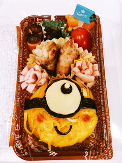 簡単!押し寿司の要領でミニオンのキャラ弁-レシピのメイン写真