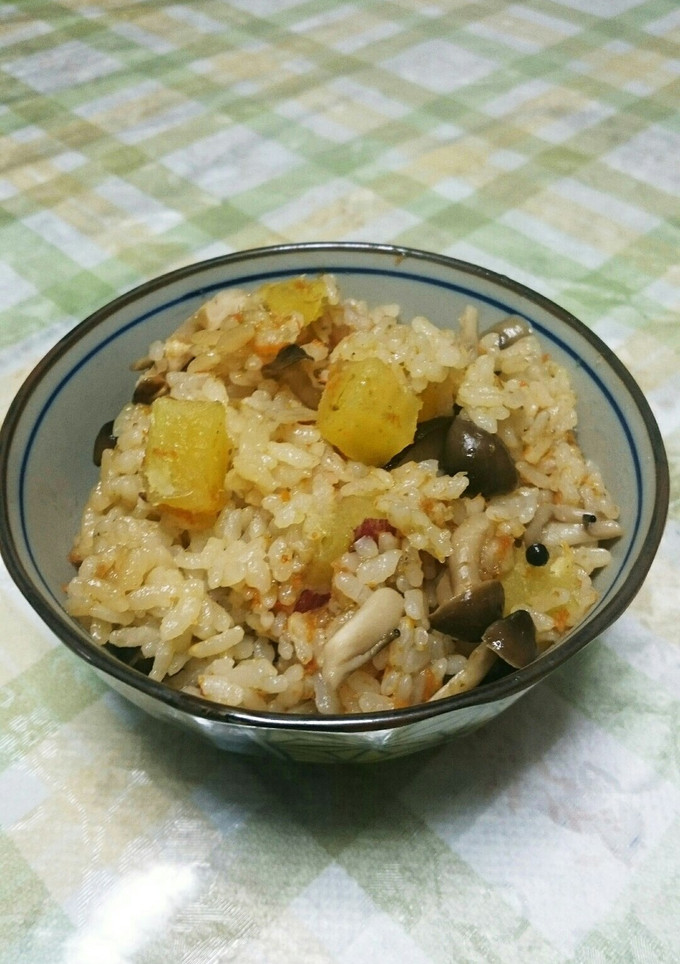 きのことさつま芋☆こぶおろし炊き込みご飯-レシピのメイン写真
