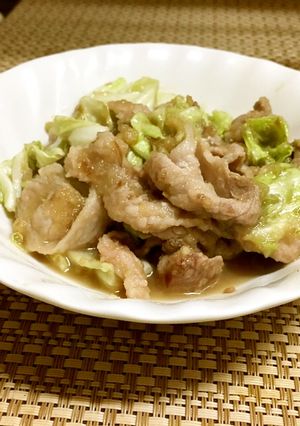 優しい味♪豚肉のりんごこぶおろし炒め-レシピのメイン写真